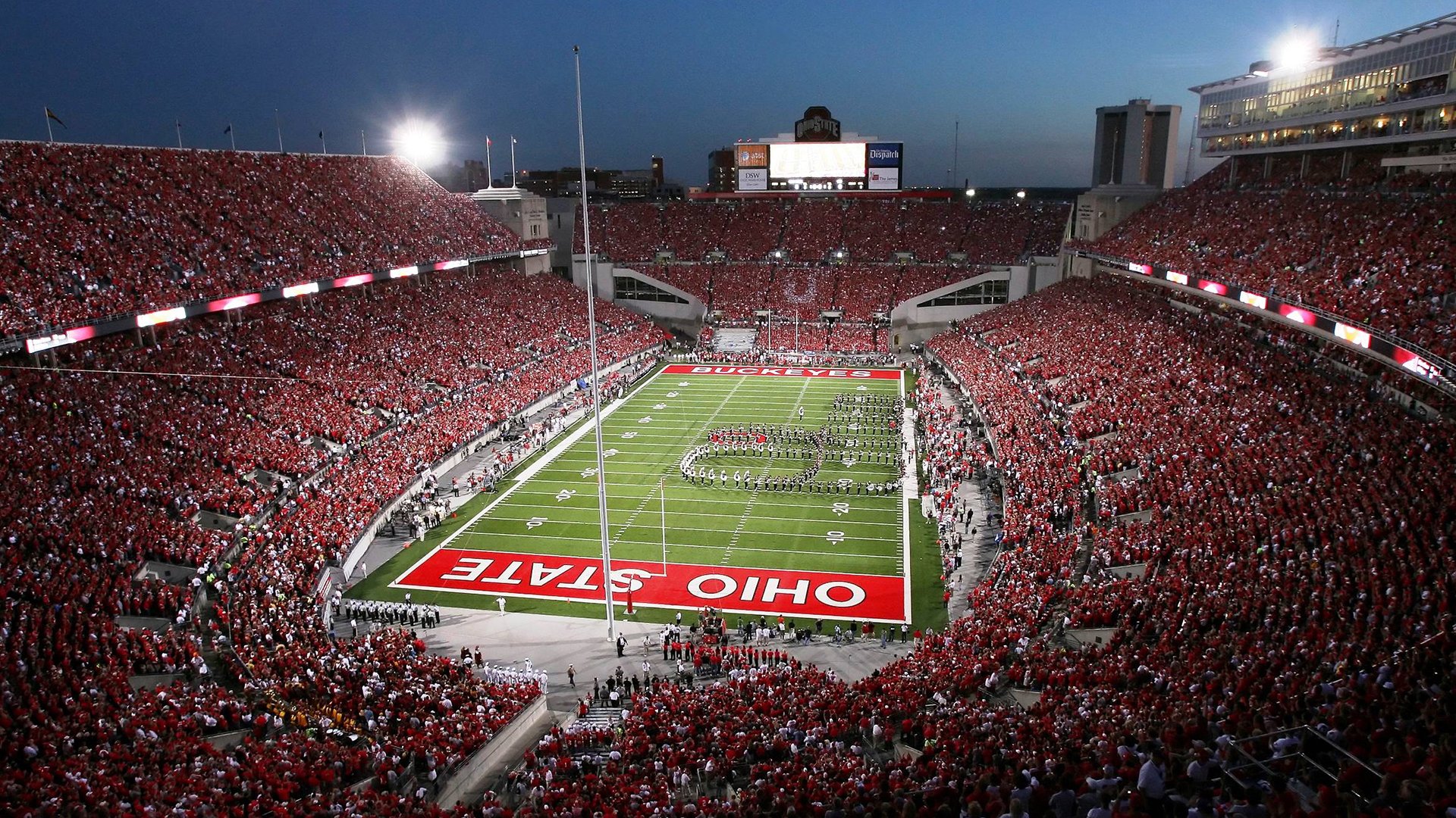 AIYOUXI.COM-F1带动城市旅游热潮