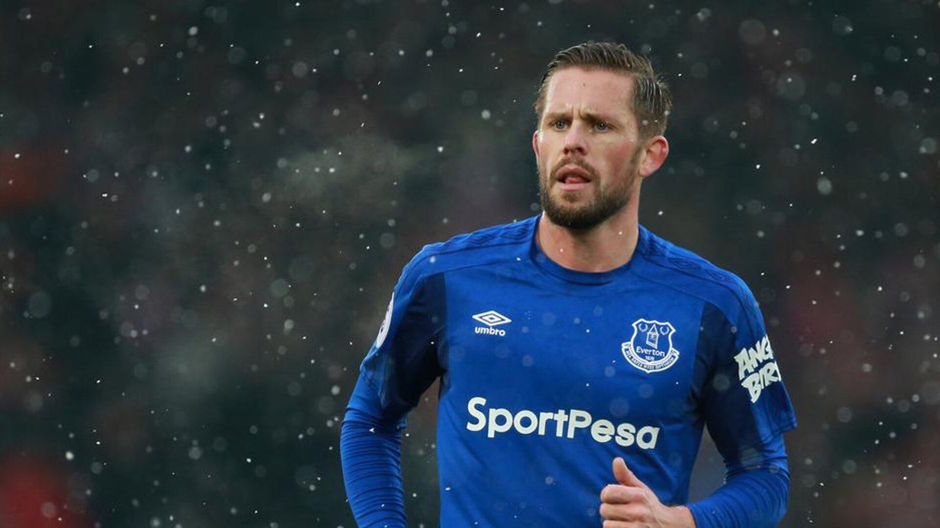 伊朗球员登上冬奥官方封面，改写亚洲足球地位，伊朗参加东京奥运会几个人