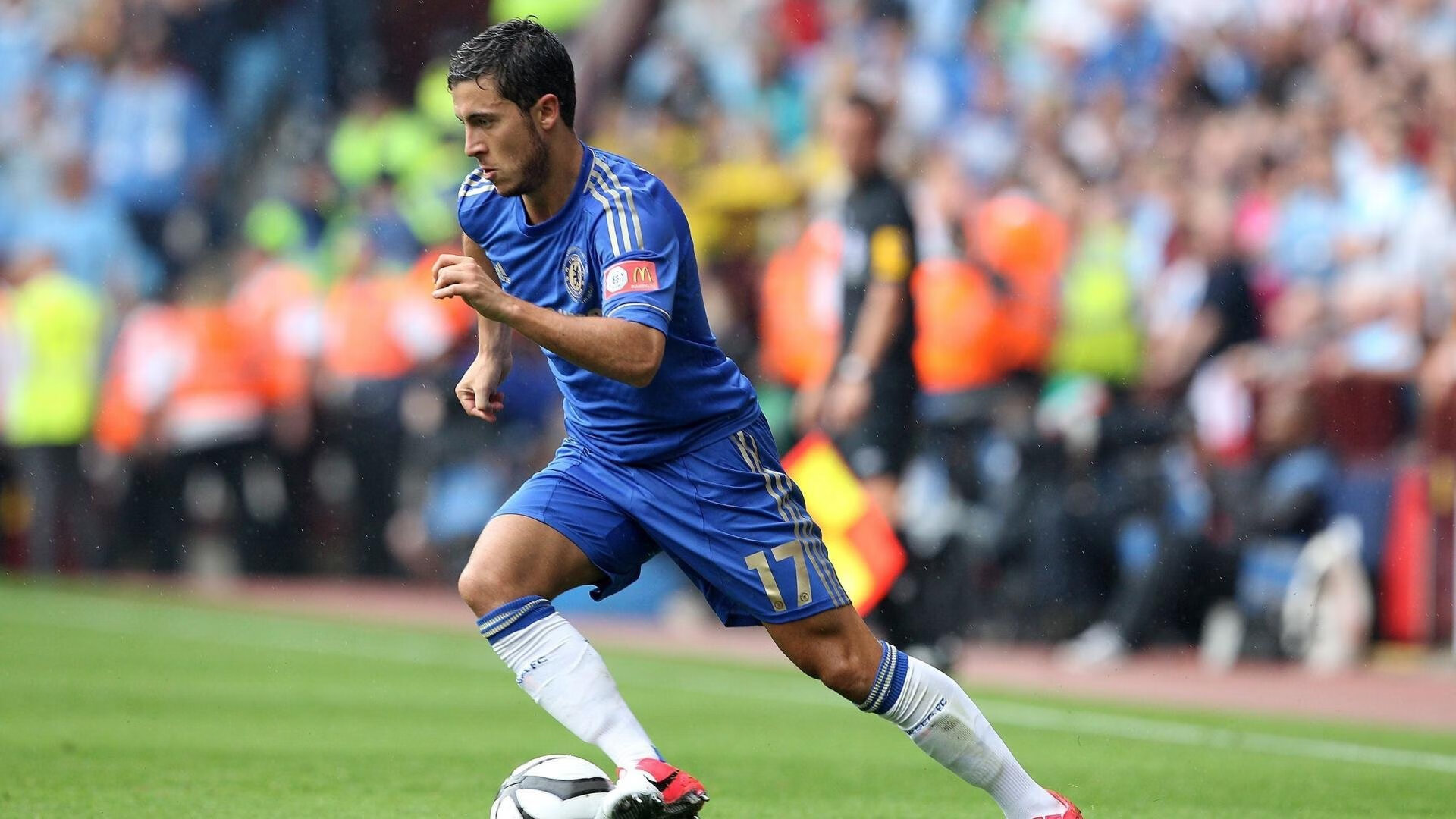 爱游戏中国官方网站平台-法甲比赛精彩瞬间频出，震撼全场，法甲比赛录像